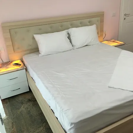 Kledi-hotel & *